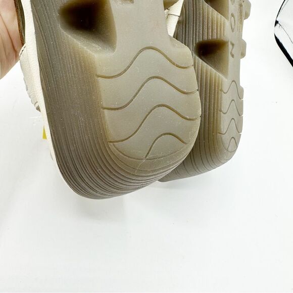 FLY London  Pearl/Off-White Cool/Mousse 39 (US Women's 8.5) Wedge Comfort Sandal - Picture 14 of 16